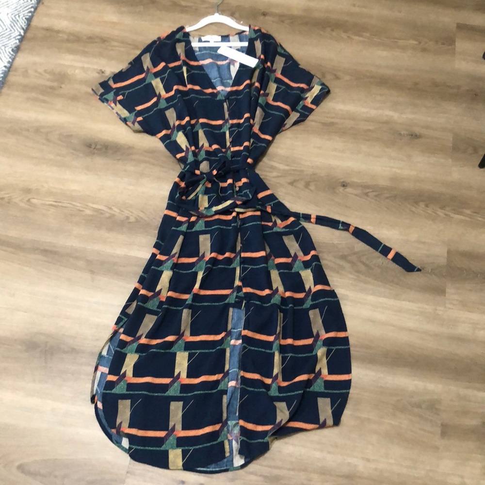 Vintage print shift dress with waist tie.